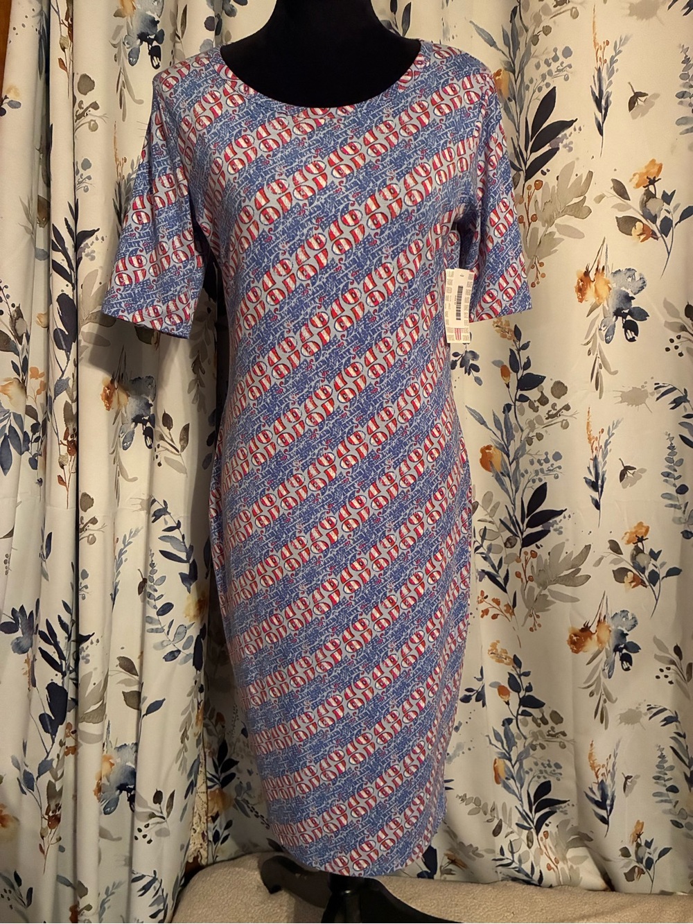 Blue and Red Patterned Women's Sheath Dress NWT Size Medium B18